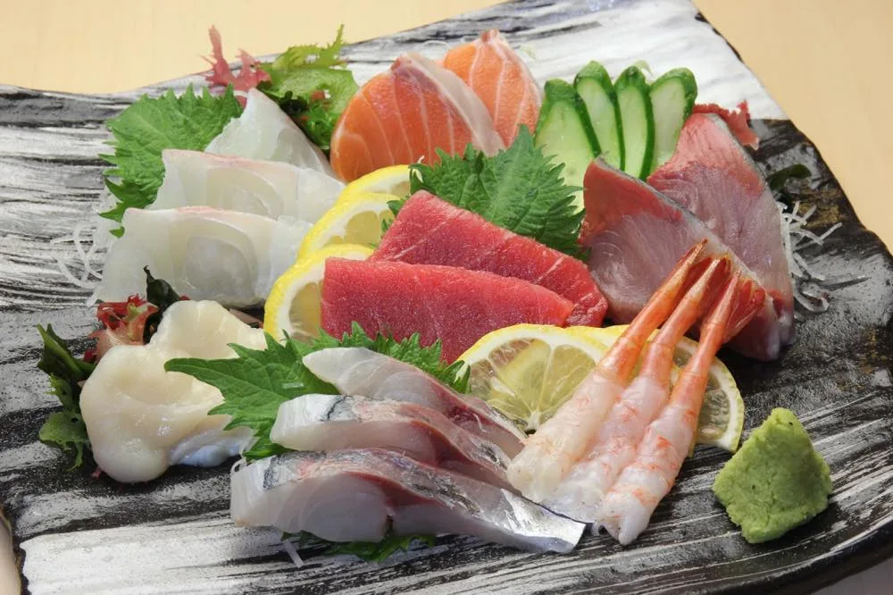 季節の刺身７品盛り合わせ
